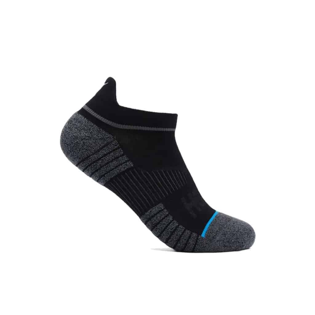 מארז 3 זוגות גרבי ריצה שחור-אפור-לבן הוקה Hoka U No-Show Run Sock 3-Pack